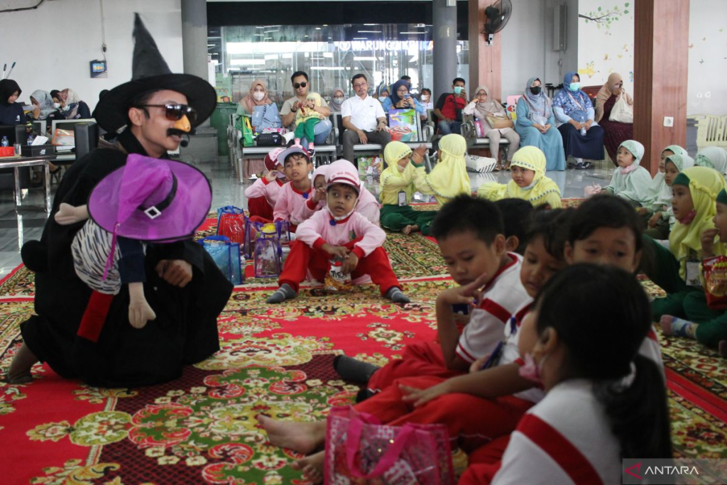 Kisah Dunia dalam Festival Dongeng Indonesia 2025: Menghidupkan Tradisi Bercerita di Era Digital