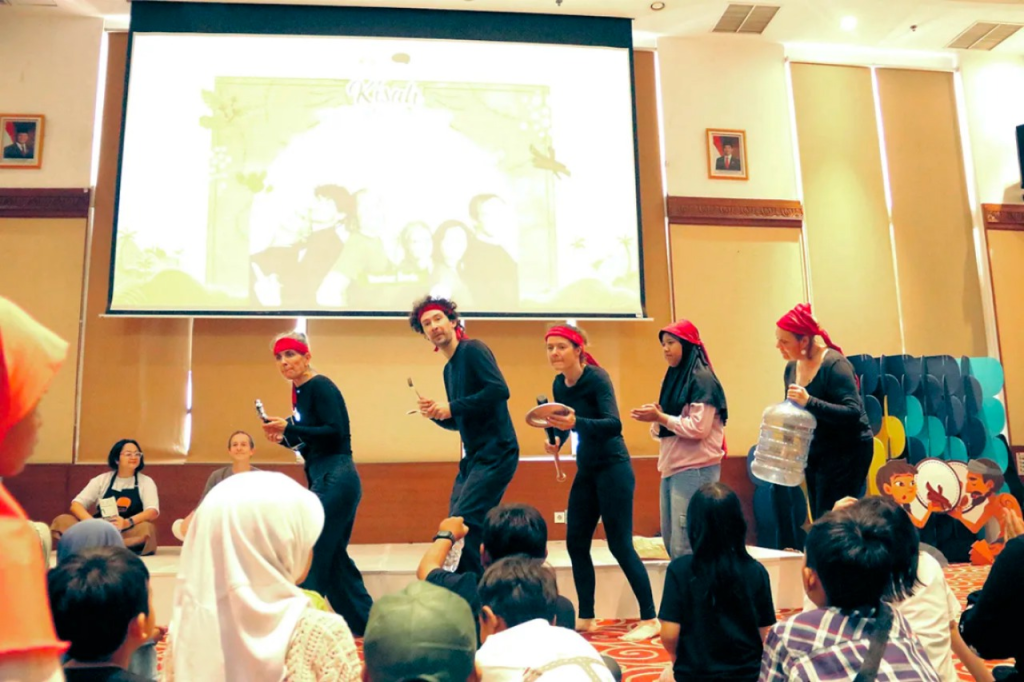 Kisah Dunia dalam Festival Dongeng Indonesia 2025: Menghidupkan Tradisi Bercerita di Era Digital